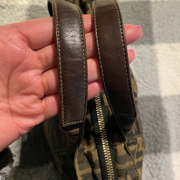 Fendi small bag SOLD - Picture 5 of 11